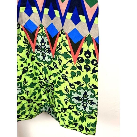 J. Crew Bold, Bright, Geometric Print S/S Blouse 100% Silk, EUC Size 6 - Picture 7 of 7